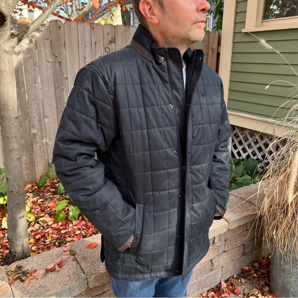 Men’s Dubarry of Ireland Sz Medium winter coat black w/ brown trim Never Worn!